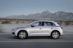 Audi Q5 2016 - 2020 foto 5