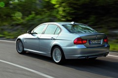 BMW 3 sērija E90 Sedans 2008 - 2012 foto 2