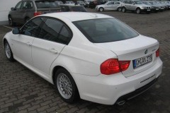 BMW 3 sērija E90 Sedans 2008 - 2012 foto 12