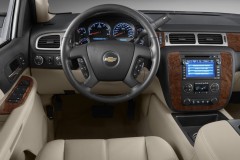 Chevrolet Suburban 2006 - 2014 foto 3