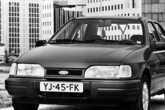 Ford Sierra Sedans 1990 - 1993 foto 2