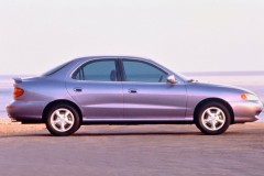 Hyundai Elantra Sedans 1995 - 2000 foto 2