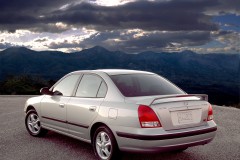 Hyundai Elantra Sedans 2000 - 2003 foto 4
