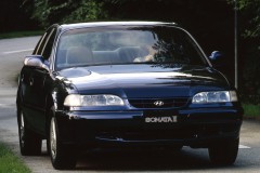Hyundai Sonata Sedans 1993 - 1996 foto 3