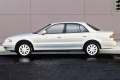 Hyundai Sonata Sedans 1993 - 1996 foto 1