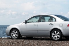 Kia Optima Sedans 2005 - 2010 foto 6