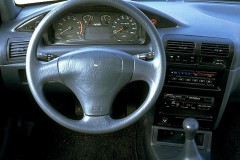 Kia Sephia Sedans 1993 - 1995 foto 4