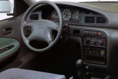 Kia Sephia Sedans 1995 - 1998 foto 5