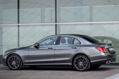 Mercedes C klase Sedans 2018 - 2021 foto 2