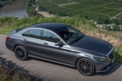 Mercedes C klase Sedans 2018 - 2021 foto 4