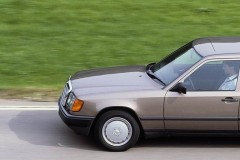 Mercedes E klase Sedans 1989 - 1993 foto 3