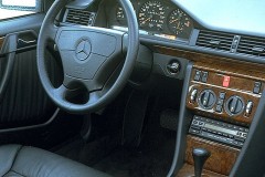 Mercedes E klase W124 Sedans 1993 - 1995 foto 4