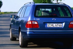 Mercedes E klase S210 Univers�ls 1996 - 1999 foto 2
