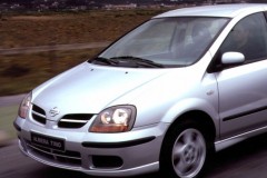 Nissan Almera Tino Minivens 2000 - 2003 foto 3