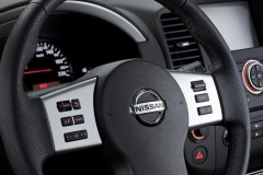 Nissan Pathfinder 3 2010 - 2012 foto 8