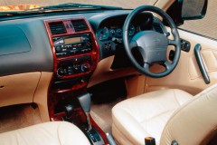Nissan Terrano 1996 - 2000 foto 2