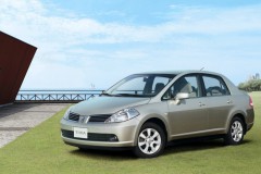 Nissan Tiida Sedans 2007 - 2011 foto 3