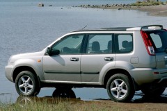 Nissan X-Trail 2001 - 2003 foto 1