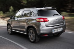 Peugeot 4008 2012 - 2017 foto 2