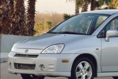 Suzuki Liana Sedans 2001 - 2004 foto 3