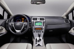 Toyota Avensis Sedans 2012 - 2015 foto 9