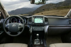 Toyota Land Cruiser 200 2007 - 2012 foto 2