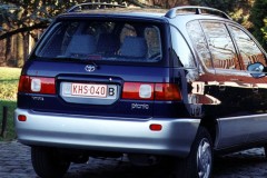 Toyota Picnic Minivens 1996 - 2001 foto 1