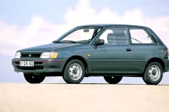 Toyota Starlet 3 durvis He�beks 1990 - 1996 foto 1