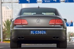 Volkswagen Phaeton Sedans 2010 - 2015 foto 4