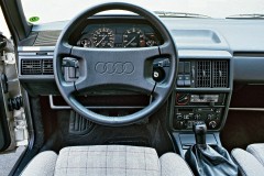 Audi 100 Sedans 1982 - 1988 foto 9