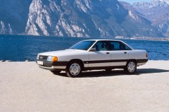 Audi 100 Sedans 1982 - 1988 foto 10