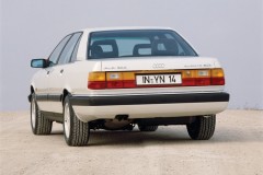 Audi 100 Sedans 1988 - 1991 foto 3