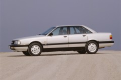 Audi 100 Sedans 1988 - 1991 foto 1