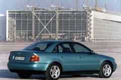 Audi A4 Sedans 1999 - 2001 foto 3