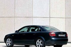 Audi A4 Sedans 2001 - 2004 foto 1