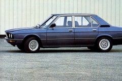 BMW 5 sērija E12 Sedans 1974 - 1981 foto 1