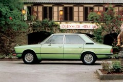 BMW 5 sērija E12 Sedans 1974 - 1981 foto 9