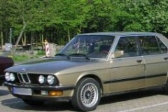 BMW 5 sērija E28 Sedans 1981 - 1988 foto 6