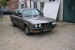 BMW 5 sērija E28 Sedans 1981 - 1988 foto 3