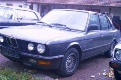 BMW 5 sērija E28 Sedans 1981 - 1988 foto 9