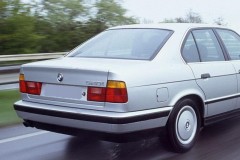 BMW 5 sērija E34 Sedans 1988 - 1995 foto 8