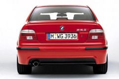 BMW 5 sērija E39 Sedans 2000 - 2004 foto 2