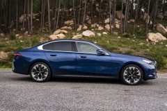 BMW 5 sērija G60 Sedans 2023 - foto 2
