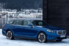 BMW 5 sērija G61 Univers�ls 2024 - foto 2