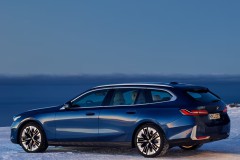 BMW 5 sērija G61 Univers�ls 2024 - foto 3