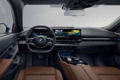 BMW 5 sērija G61 Univers�ls 2024 - foto 8