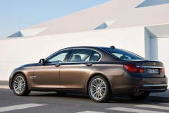 BMW 7 sērija F01/02 Sedans 2012 - 2015 foto 5