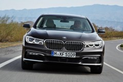 BMW 7 sērija G11/G12 Sedans 2015 - 2019 foto 11