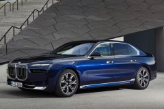 BMW 7 sērija G70 Sedans 2022 - 2026 foto 1