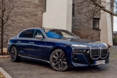 BMW 7 sērija G70 Sedans 2022 - 2026 foto 2